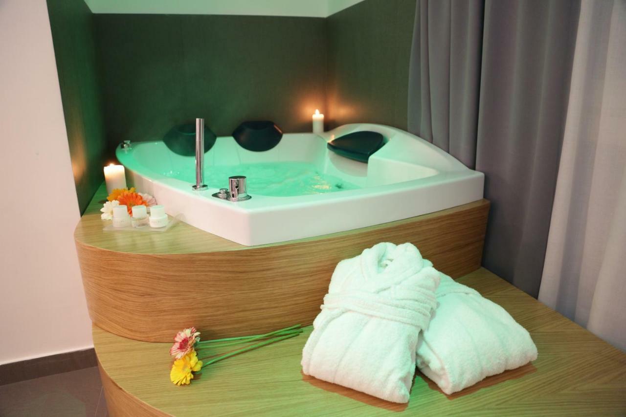Cellamare Suite & Spa Naples Exterior photo